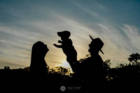 fotografia fotografo infantil familia gestante aniversario joinville banho banheira aluminio ar livre externo maria alice jaque thiago cowntry smash the cake'