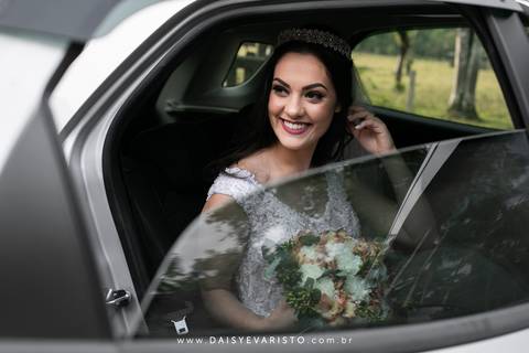fotografo casamento joinville deise dayse daysi daisy evaristo ilma socha decorações local para casamento CTA eventos renata e josué noiva no carro'