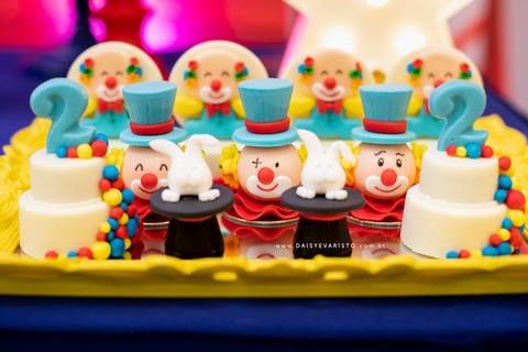 fotografo joinville daisy deise deisy evaristo aniversario decoração circo casa de festa in festa buffet guilherme miguel decoração doces personalizados'