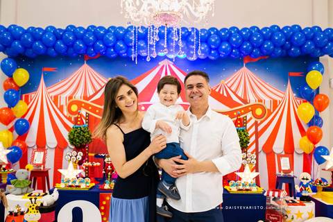 fotografo joinville daisy deise deisy evaristo aniversario decoração circo casa de festa in festa buffet guilherme miguel decoração doces personalizados familia'