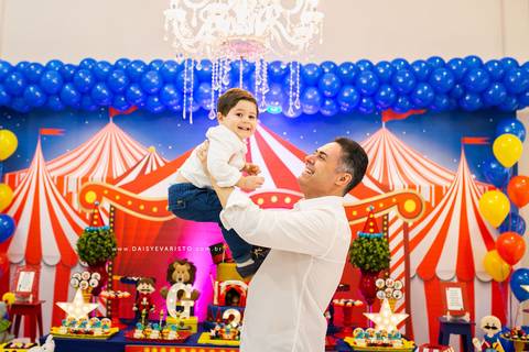 fotografo joinville daisy deise deisy evaristo aniversario decoração circo casa de festa in festa buffet guilherme miguel decoração doces personalizados papai'