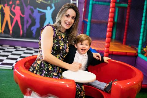 fotografo joinville daisy deise deisy evaristo aniversario decoração circo casa de festa in festa buffet guilherme miguel decoração doces personalizados xícada'