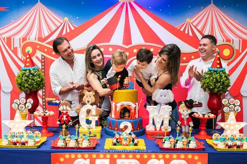 fotografo joinville daisy deise deisy evaristo aniversario decoração circo casa de festa in festa buffet guilherme miguel diversão'