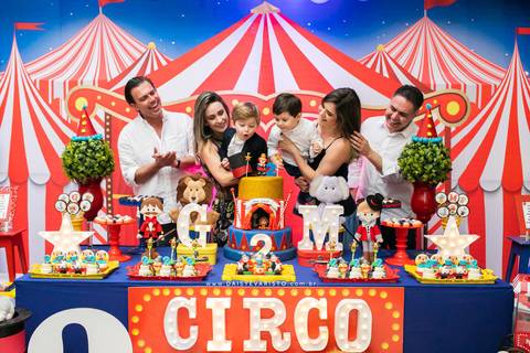 fotografo joinville daisy deise deisy evaristo aniversario decoração circo casa de festa in festa buffet guilherme miguel diversão'
