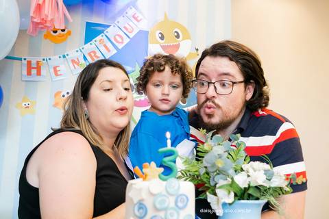 fotografo joinville aniversario baby shark festa em casa  Henrique 3 anos'