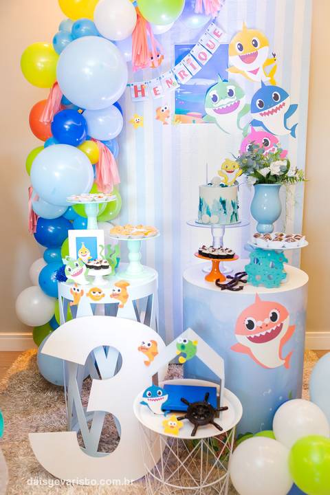 fotografo joinville aniversario decoraçao baby shark festa em casa  Henrique 3 anos'