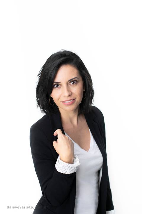 fotografia para perfil profissional linkedin daisy evaristo fotografia estudio joinville empreendedor gislaine moreira xavier'