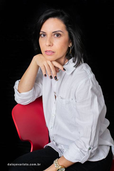 fotografia para perfil profissional linkedin daisy evaristo fotografia estudio joinville empreendedor gislaine moreira xavier'