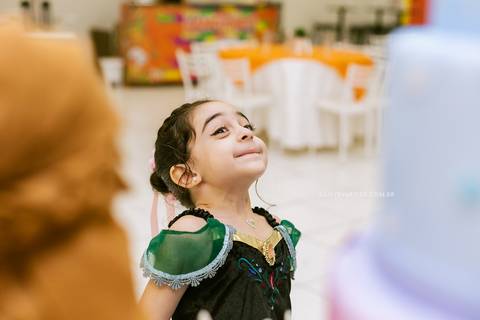 Alicia 6 anos Daisy Evaristo Fotografia decoração Frozen in festa buffet fotografo profissional casa de festa aniversario joinville personagem vivo'