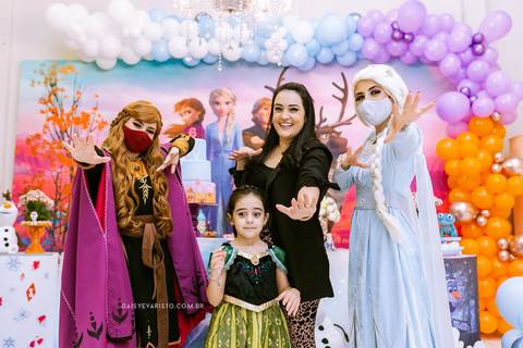 Alicia 6 anos Daisy Evaristo Fotografia decoração Frozen in festa buffet fotografo profissional casa de festa aniversario joinville personagem vivo'