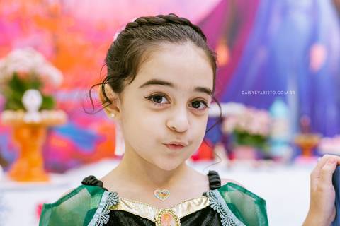 Alicia 6 anos Daisy Evaristo Fotografia decoração Frozen in festa buffet fotografo profissional casa de festa aniversario joinville personagem vivo'