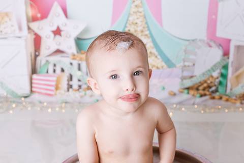 fotografo estudio ensaio joinville Melina 1 ano Smash Splash circo rosa bolo de fruta melancia banho'