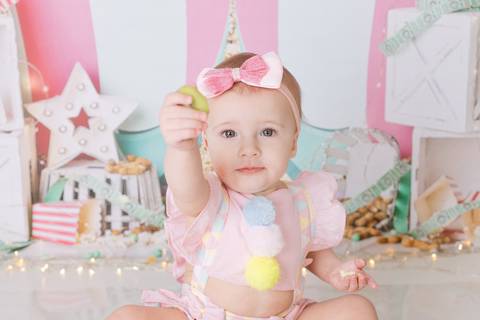 fotografo estudio ensaio joinville Melina 1 ano Smash Splash circo rosa bolo de fruta melancia banho'