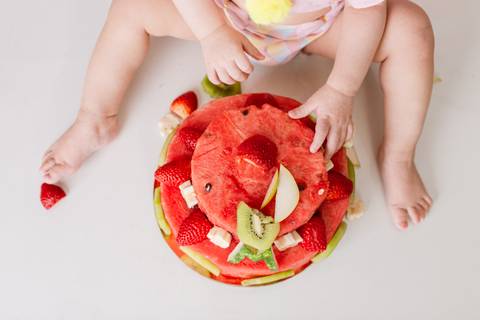fotografo estudio ensaio joinville Melina 1 ano Smash Splash circo rosa bolo de fruta melancia banho'
