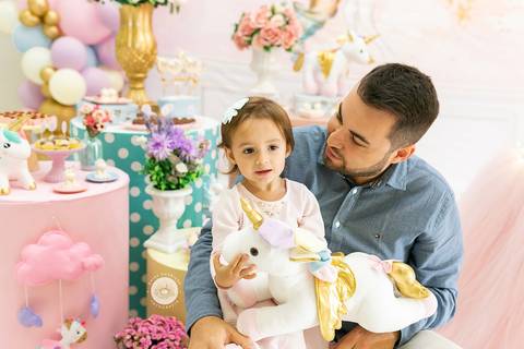 fotografo profissional joinville estudio de fotografia decoração unicornio aniversário in festa buffet Cecília 2 anos'