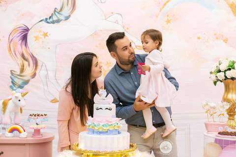fotografo profissional joinville estudio de fotografia decoração unicornio aniversário in festa buffet Cecília 2 anos'