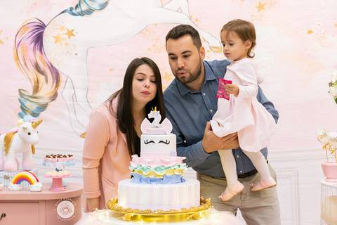 fotografo profissional joinville estudio de fotografia decoração unicornio aniversário in festa buffet Cecília 2 anos'