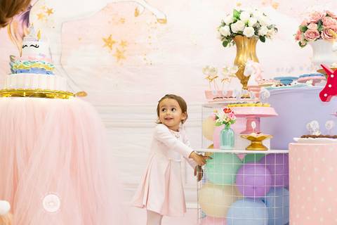 fotografo profissional joinville estudio de fotografia decoração unicornio aniversário in festa buffet Cecília 2 anos'