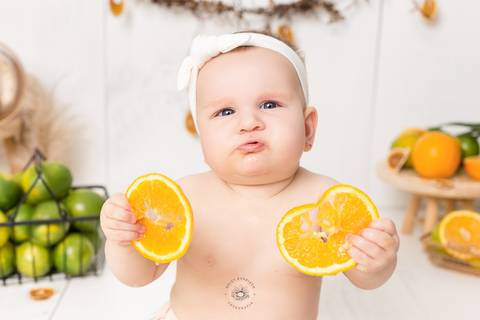 Ana Julia 7 meses, fotografo joinville, estudio fotografico joinville, daisy evaristo, smash the fruit, laranja, ensaio bebe, ensaio acompanhamento, primeiro ano do bebe, sessao de acompanhamento'