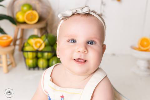 Ana Julia 7 meses, fotografo joinville, estudio fotografico joinville, daisy evaristo, smash the fruit, laranja, ensaio bebe, ensaio acompanhamento, primeiro ano do bebe, sessao de acompanhamento'