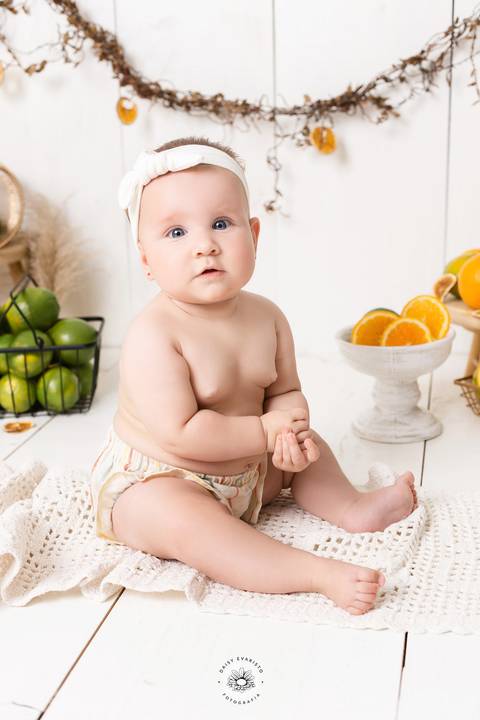 Ana Julia 7 meses, fotografo joinville, estudio fotografico joinville, daisy evaristo, smash the fruit, laranja, ensaio bebe, ensaio acompanhamento, primeiro ano do bebe, sessao de acompanhamento'