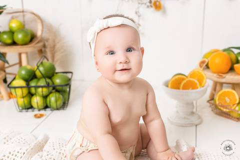 Ana Julia 7 meses, fotografo joinville, estudio fotografico joinville, daisy evaristo, smash the fruit, laranja, ensaio bebe, ensaio acompanhamento, primeiro ano do bebe, sessao de acompanhamento'