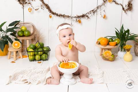 Ana Julia 7 meses, fotografo joinville, estudio fotografico joinville, daisy evaristo, smash the fruit, laranja, ensaio bebe, ensaio acompanhamento, primeiro ano do bebe, sessao de acompanhamento'