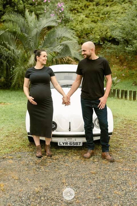 ensaio gestante em casa joinville fotografo profissional tami coradelli daisy evaristo estudio de fotografia fusca'
