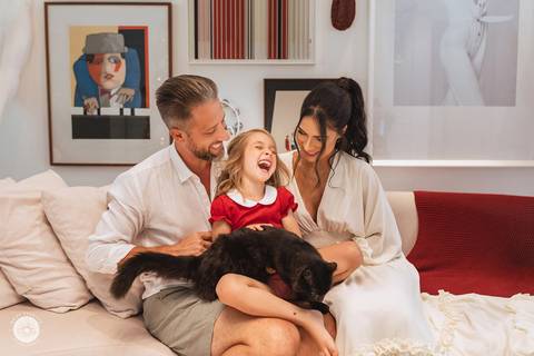 daisy evaristo fotografia carmel sereia mermaid ensaio familia em casa fotografo profissional joinville quintal banho de mangueira natal'