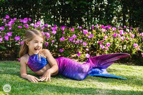 daisy evaristo fotografia carmel sereia mermaid ensaio familia em casa fotografo profissional joinville quintal banho de mangueira natal'