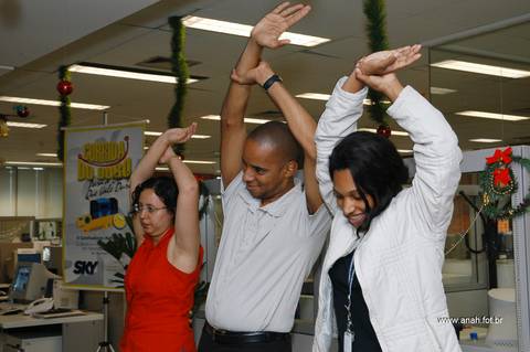 Foto dos funcionários para cartão de Natal SKY'