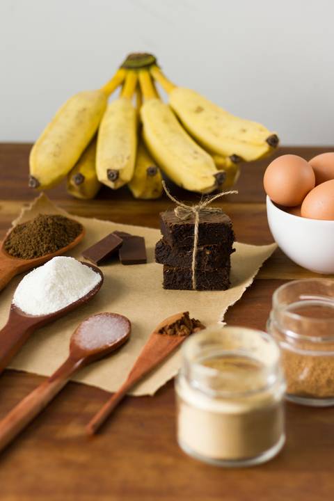 Fotografia  profissional de Brownie para serem usadas nas redes sociais da marca em campanhas publicitárias e em anúncios de divulgação da marca de doces desenvolvidos para pessoas em dieta restitiva de calorias'