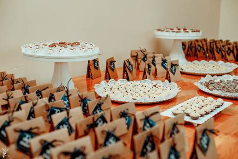 mesa decorada'