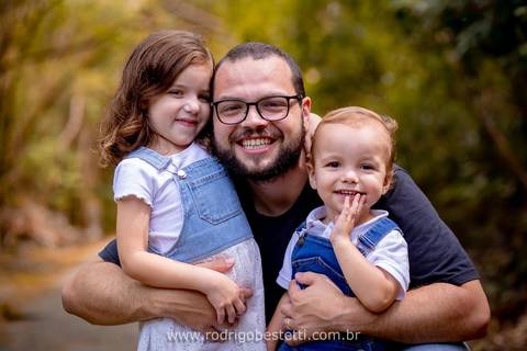 ensaio-infantil-criança-menina-menino-porto-alegre-rs-praça-parque-fotografia-fotos-fotógrafo-fotografo-irmãos-irmaos-book-foto-pais-e-filhos-avós-avos-familia-externo'