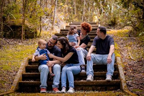 ensaio-infantil-criança-menina-menino-porto-alegre-rs-praça-parque-fotografia-fotos-fotógrafo-fotografo-irmãos-irmaos-book-foto-pais-e-filhos-avós-avos-familia-externo'