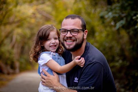 ensaio-infantil-criança-menina-menino-porto-alegre-rs-praça-parque-fotografia-fotos-fotógrafo-fotografo-irmãos-irmaos-book-foto-pais-e-filhos-avós-avos-familia-externo'
