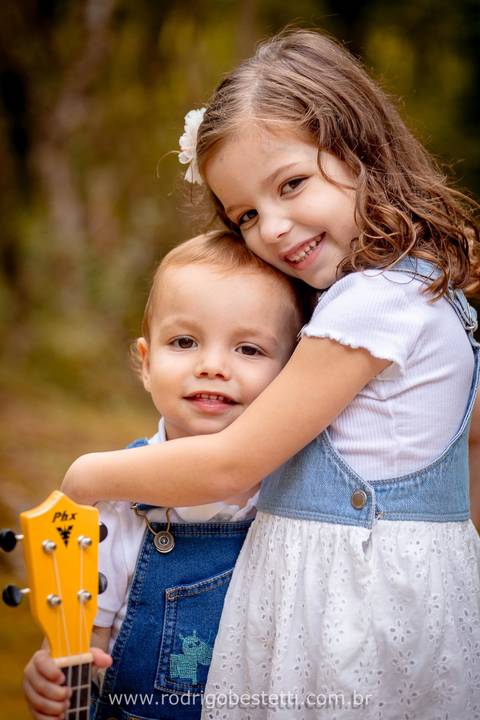 ensaio-infantil-criança-menina-menino-porto-alegre-rs-praça-parque-fotografia-fotos-fotógrafo-fotografo-irmãos-irmaos-book-foto-pais-e-filhos-avós-avos-familia-externo'