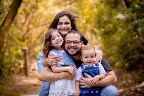 ensaio-infantil-criança-menina-menino-porto-alegre-rs-praça-parque-fotografia-fotos-fotógrafo-fotografo-irmãos-irmaos-book-foto-pais-e-filhos-avós-avos-familia-externo'