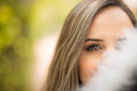 toga-formatura-fotografia-ensaio-book-camili-oliveira-rodrigo-bestetti-fotos-bonitas-ipanema-porto-alegre-fotografo-fotografia-praca-rua-ceu-aberto-canudo-casal-familia-uniriter-direito-advogada-capelo-barrete'