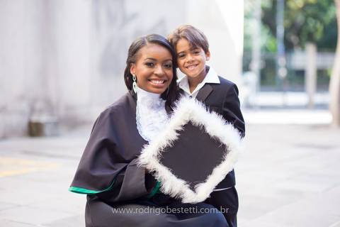 formatura-makeup-fotografo-fotografia-porto-alegre-fonoaudiologia-ufrgs-margarida-muller-rodrigo-bestetti-ensaio-book-colacao-de-grau-recepcao-chef-mauricio-toga-por-do-sol'