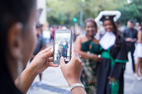 formatura-makeup-fotografo-fotografia-porto-alegre-fonoaudiologia-ufrgs-margarida-muller-rodrigo-bestetti-ensaio-book-colacao-de-grau-recepcao-chef-mauricio-toga-por-do-sol'