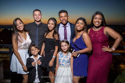 formatura-makeup-fotografo-fotografia-porto-alegre-fonoaudiologia-ufrgs-margarida-muller-rodrigo-bestetti-ensaio-book-colacao-de-grau-recepcao-chef-mauricio-toga-por-do-sol'