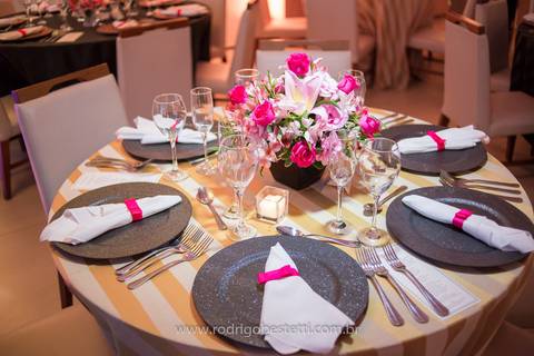 formatura-makeup-fotografo-fotografia-porto-alegre-fonoaudiologia-ufrgs-margarida-muller-rodrigo-bestetti-ensaio-book-colacao-de-grau-recepcao-chef-mauricio-toga-por-do-sol'