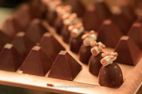 formatura-makeup-fotografo-fotografia-porto-alegre-fonoaudiologia-ufrgs-margarida-muller-rodrigo-bestetti-ensaio-book-colacao-de-grau-recepcao-chef-mauricio-toga-por-do-sol'