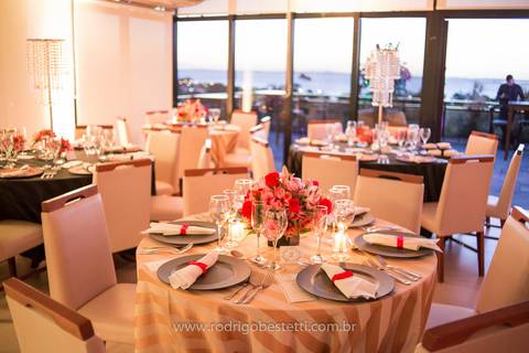 formatura-makeup-fotografo-fotografia-porto-alegre-fonoaudiologia-ufrgs-margarida-muller-rodrigo-bestetti-ensaio-book-colacao-de-grau-recepcao-chef-mauricio-toga-por-do-sol'