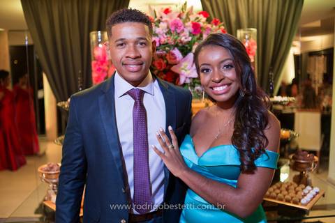 formatura-makeup-fotografo-fotografia-porto-alegre-fonoaudiologia-ufrgs-margarida-muller-rodrigo-bestetti-ensaio-book-colacao-de-grau-recepcao-chef-mauricio-toga-por-do-sol'