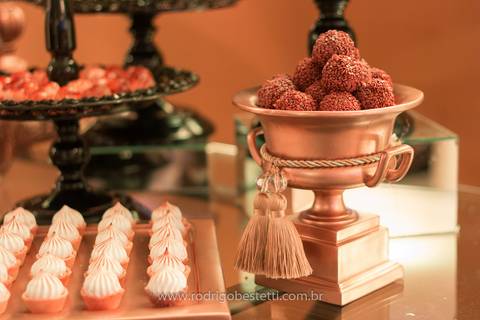 formatura-makeup-fotografo-fotografia-porto-alegre-fonoaudiologia-ufrgs-margarida-muller-rodrigo-bestetti-ensaio-book-colacao-de-grau-recepcao-chef-mauricio-toga-por-do-sol'