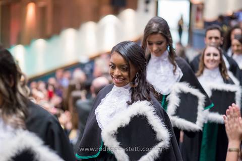 formatura-makeup-fotografo-fotografia-porto-alegre-fonoaudiologia-ufrgs-margarida-muller-rodrigo-bestetti-ensaio-book-colacao-de-grau-recepcao-chef-mauricio-toga-por-do-sol'