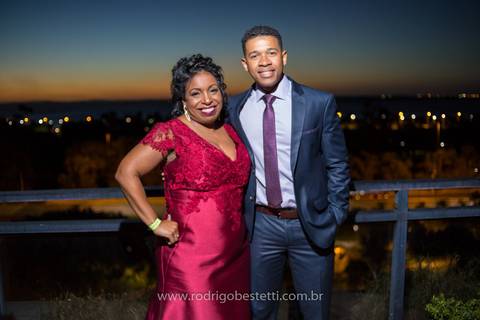 formatura-makeup-fotografo-fotografia-porto-alegre-fonoaudiologia-ufrgs-margarida-muller-rodrigo-bestetti-ensaio-book-colacao-de-grau-recepcao-chef-mauricio-toga-por-do-sol'