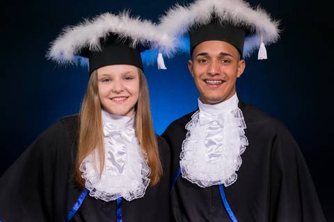 prova-de-toga-cecilia-meireles-viamao-porto-alegre-formatura-formandos-canudo-estudio-rodrigo-bestetti-fotografia-fotografo-colacao-grau-cerimonia-barrete-capelo-jabo-michael-escouto-natalia-cezar-professora-paraninfa-escola-colegio'